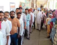 Punjab Elections News: पंजाब में शहरी चुनावों में 61.50 फीसदी मतदान, कई जगह चले ईंट-पत्थर तो कई जगहों पर हुआ हंगामा