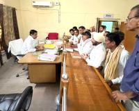 तहसील का सबसे बड़ा अस्पताल बना 'रेफरल सेंटर': टिब्बी में डॉक्टरों के 6 में से 5 पद खाली, नागरिकों ने एसडीएम को सौंपा ज्ञापन