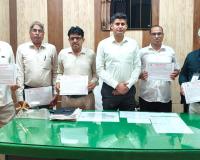जनगणना के पहले चरण को रिकॉर्ड समय में पूरा करने वाले प्रगणक व सुपरवाइजर को किया सम्मानित