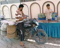रतिया के इन बच्चों ने छबील लगाकर बुझाई राहगीरों की प्यास