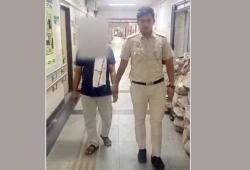 चावड़ी बाजार में दुकान से 3.85 लाख की चोरी, पुलिस ने दुकान के ही कर्मचारी को किया काबू