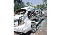 खानपुर कोलियां के नजदीक डिवाइडर से टकराई कार, दंपत्ति समेत तीन की मौत