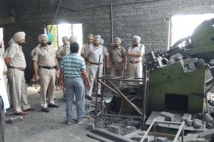 लोहा फैक्ट्री में पंप फटने से 3 की मौत, 2 घायल