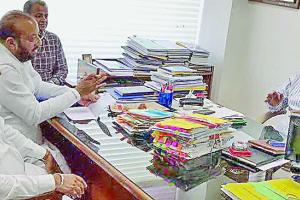 ‘ड्यूटी में कोताही की तो नहीं बख्शेंगे’
