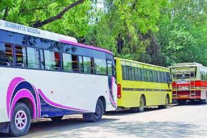 अवैध बसों पर ‘सर्जिकल स्ट्राइक’