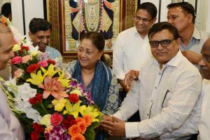 जेम स्टोन कारोबारियों ने जताया सीएम का आभार