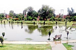 यह कैसी तैयारी? नगर के विभिन्न क्षेत्रों में जलभराव