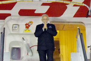 फ्रांस में मोदी: आतंकवाद और NSG मेंबरशिप पर होगी चर्चा