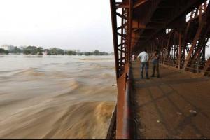 बाढ़ का खतरा, भारी बारिश के बाद यमुना का जलस्तर बढ़ा