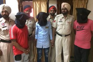 चार करोड़ की हेरोइन सहित तीन गिरफ्तार