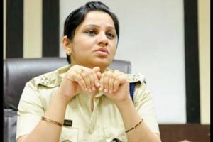 शशिकला को VIP ट्रीटमेंट दिए जाने का खुलासा करने वाली DIG का तबादला