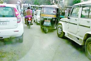 प्राईवेट बस चालकों की मनमानी से लगता है जाम