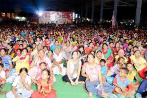 सरसा में 65750 लोगों ने एक साथ देखी जट्टू इंजीनियर