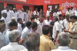 जैविक खाद के नाम पर धोखा, भड़के किसान