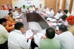 लेखा-जोखा तैयार करने में जुटी मनोहर टीम