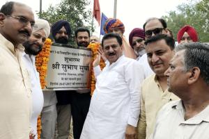 विधायक ने रखी सड़क निर्माण की आधारशिला