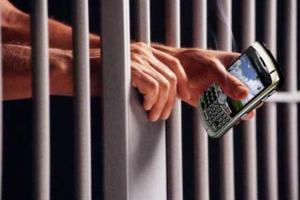 पुलिस व एसटीएफ ने चलाया संयुक्त आॅप्रेशन , जेल से मिले 14 मोबाइल
