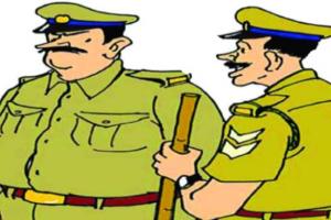 गिर रही पुलिस की सेहत