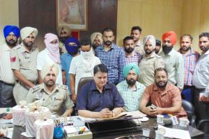 हेरोइन की तस्करी करते 3 तस्कर गिरफ्तार