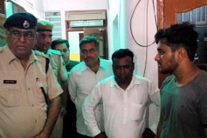 बंधक बना लूट ले गए हजारों की नकदी