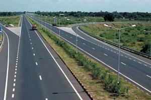 राष्ट्रीय राजमार्ग बन रहे हैं जानलेवा: लील गए 5 लाख जिंदगियां