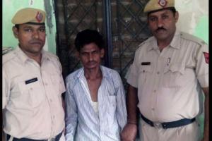 पत्नी से झगड़े में दो बेटियों को र्इंटों से कुचलकर मार डाला