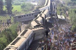 मिस्र में ट्रेनों की टक्कर में 44 की मौत