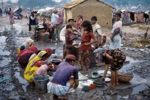 अनाज की बहुतायत बनाम भुखमरी