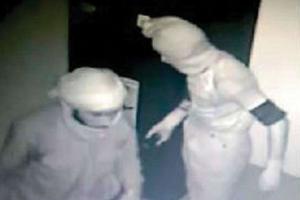 बैंक मैनेजर की एक गलती बैंक ग्राहक पर पड़ी भारी, 12 तोले सोना ले उड़े चोर