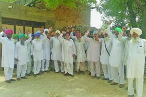 गांवों को नहरी पानी न मिलने से भड़के किसान
