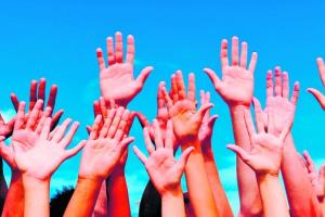 कच्चे कर्मचारियों पर अदालती फैसले के बाद गरमाई सियासत