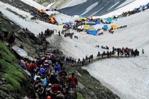 कड़ी सुरक्षा के बीच अमरनाथ यात्रा शुरू