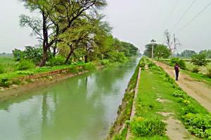 25 मीटर पाताल की ओर खिसका पानी