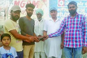 हजारों रूपये की नगदी भी नहीं डुला सकी डेरा श्रद्धालु का ‘ईमान’