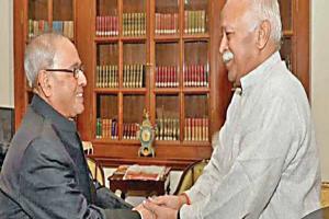 आरएसएस के कार्यक्रम में आज भाषण देंगे प्रणब, उनसे ऐसी उम्मीद नहीं थी— अहमद पटेल