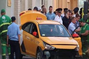 नशे में धुत ड्राइवर ने फुटबॉल प्रेमियों पर चढ़ाई टैक्सी, 8 घायल