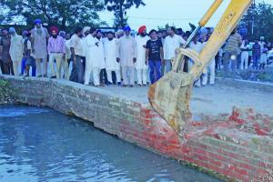 बरसाती पानी की निकासी के लिए उचित प्रबंध करने के आदेश