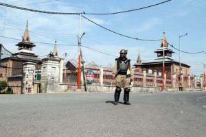 ऐतिहासिक जामिया मस्जिद तीसरे दिन भी बंद