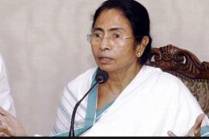 ममता के विपक्षी दलों के नेताओं से मिलने की उम्मीद