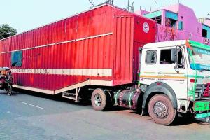 वाहनों के बढ़ते काफिले ने बिगाड़ी यातायात व्यवस्था