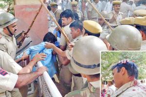 पुलिस से भिड़े मजदूर नेता रेहड़ी यूनियन प्रदर्शनकारी