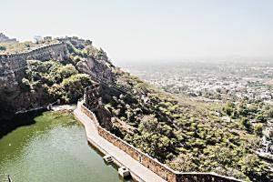 अरावली पहाड़ियां से ही पर्यावरण बचा रहेगा