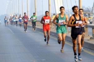 मैराथन दौड़ में भाग लेंगे ऐलनाबाद के छात्र