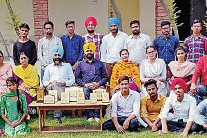 युवक मेले में छाए महाराजा रणजीत सिंह कॉलेज के विद्यार्थी