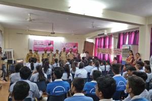 कन्याओं को समाज में जीने का हक