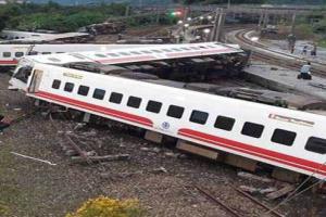 ताइवान में हाई स्पीड ट्रेन पटरी से उतरी: 18 मरे, 164 घायल