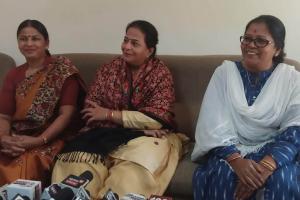 प्रदेश के हर जिले में खुलेंगे खादी स्टोर