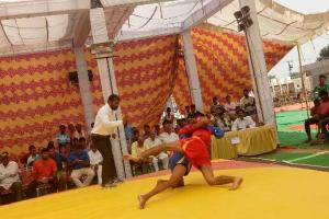 दो दिवसीय विशाल मैट कुश्ती आॅपन दंगल एक से