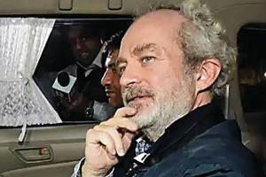 क्रिश्चियन मिशेल से CBI की सख्त पूछताछ,  घबराहट में पड़ा  दौरा