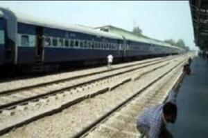 खट्टर का रेल मंत्री से नरवाना-कुरुक्षेत्र एलिवेटेड रेलवे ट्रैक बनाने का अनुरोध